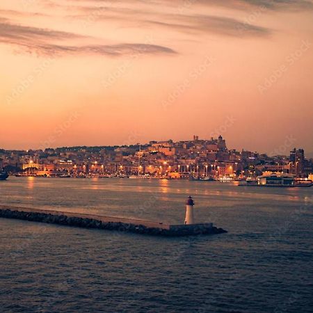 Central Moon Cagliari Vista Mare Eksteriør billede